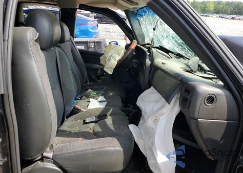 2004 Chevrolet Silverado C1500 from USA, damaged, VIN 2GCEC19V541113888